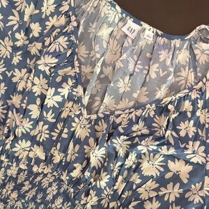 GAP Blue and White Floral dress